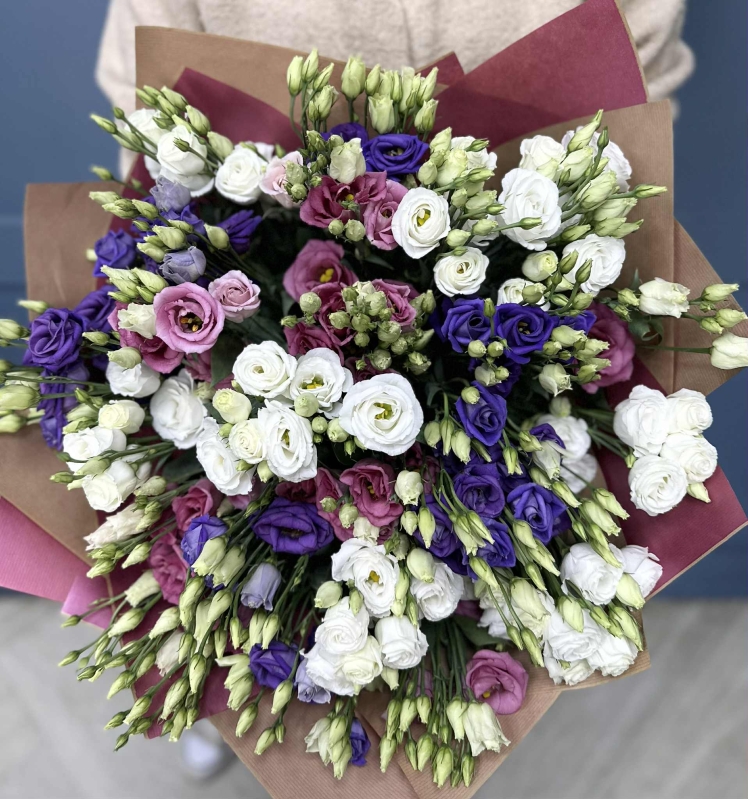 Eustoma Embrace