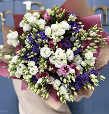 Eustoma Embrace