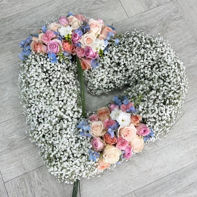 Floral Gyp Heart