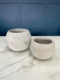 Concrete pot